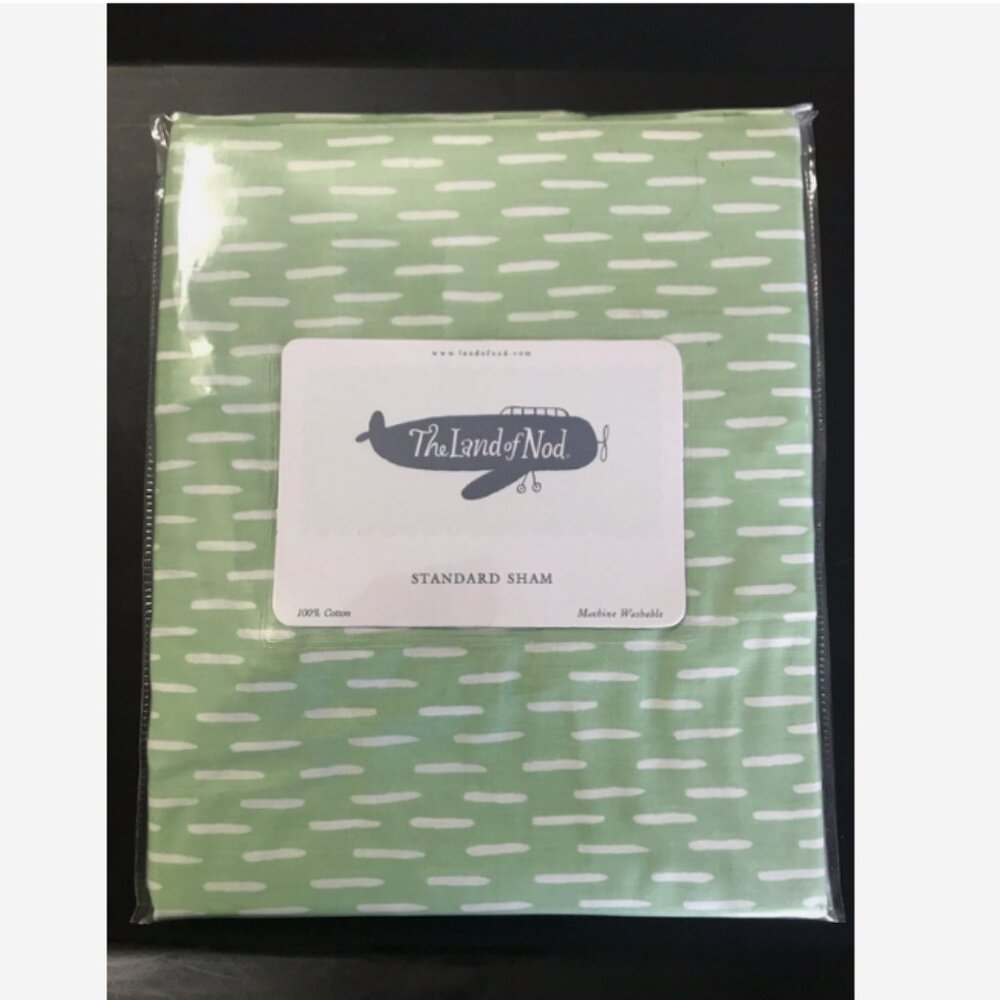 LAND OF OZ Green Pillow NWT Sham Pillowcase Standard NIB New